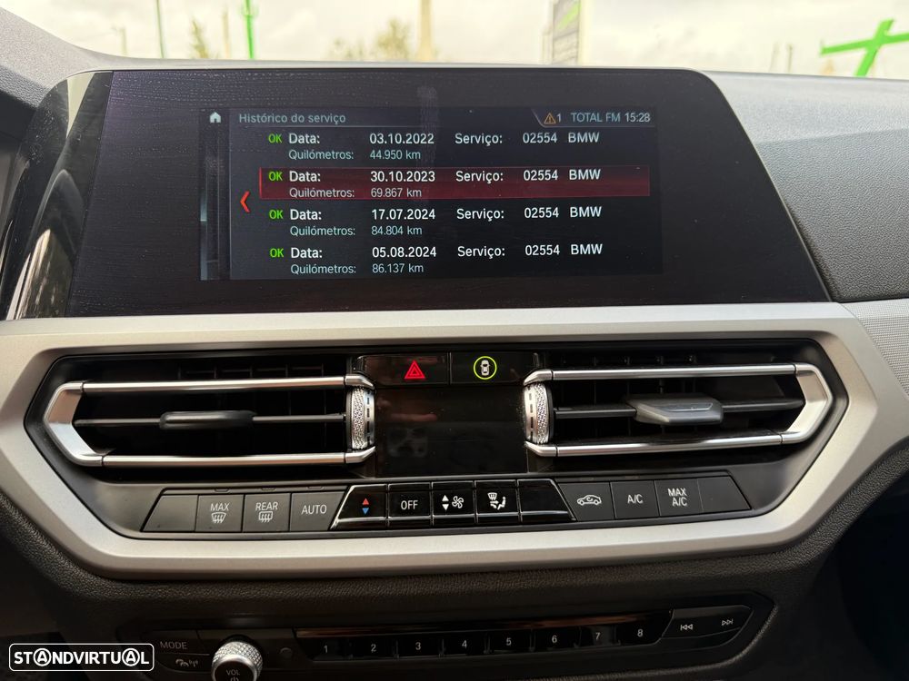 BMW 318 d Touring Advantage - 36