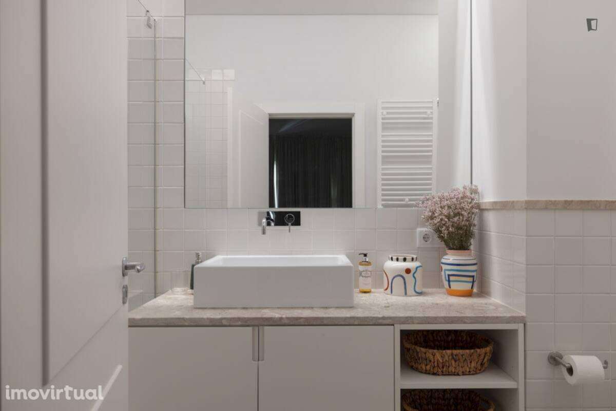 Apartamento com 1 quartos - localizado em São Bento Lisbon - Grande imagem: 5/20