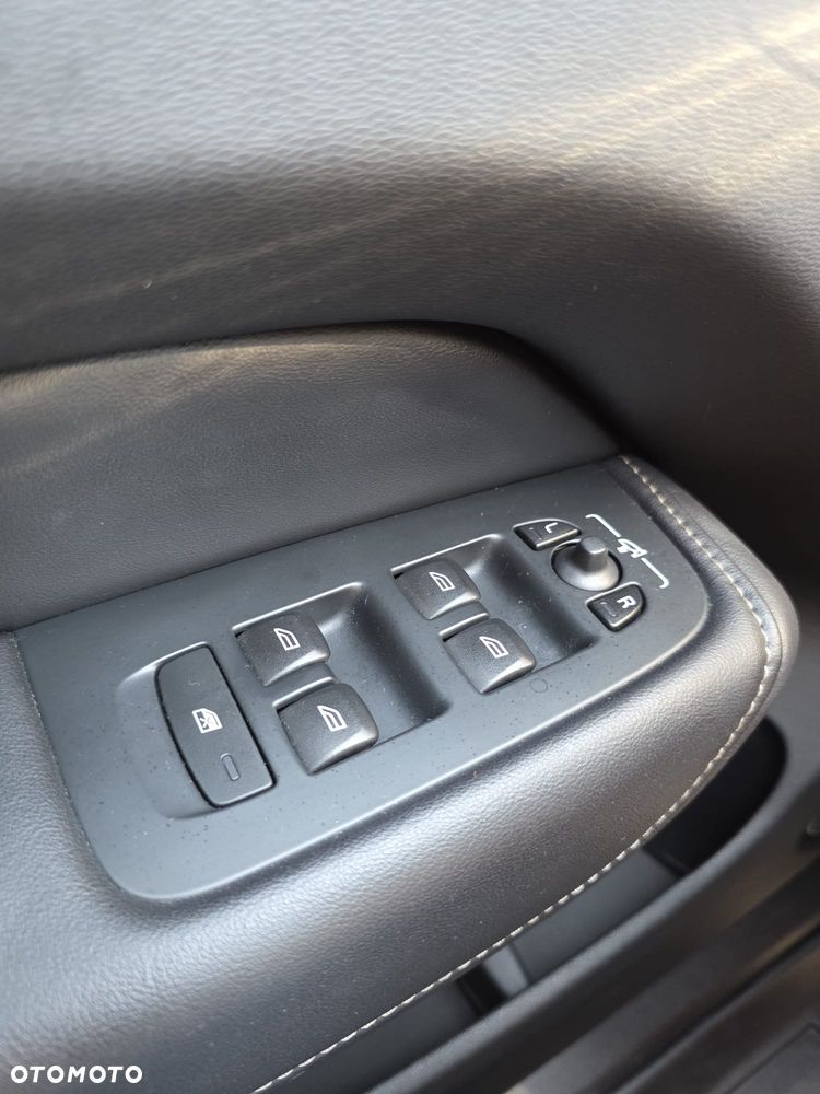 Volvo XC 60 B5 B AWD Inscription - 30