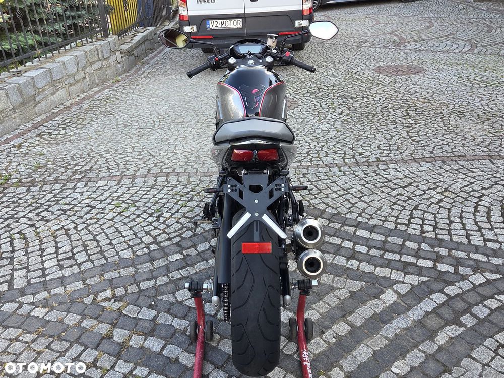 Suzuki SV - 27