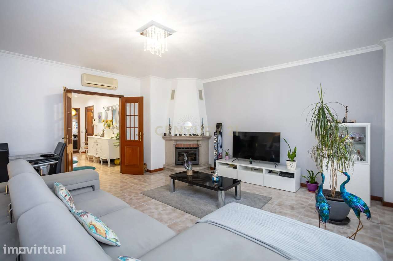 O T3 ideal para a sua Família: Modernidade e amplitude em Vila Chã - Grande imagem: 4/32