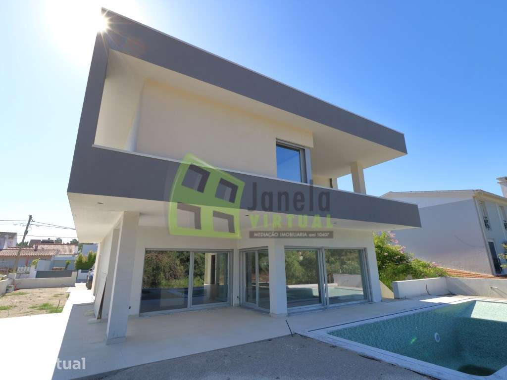 Moradia Isolada T3+1 de Luxo em Marisol - Elegância, Conforto e Exc... - Grande imagem: 2/43