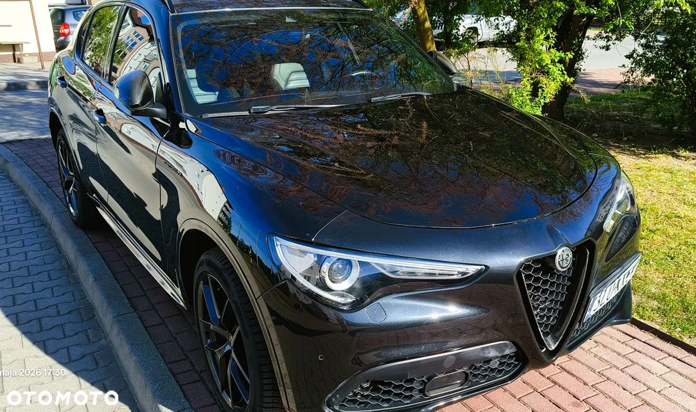 Alfa Romeo Stelvio 2.0 Turbo 16V AT8-Q4 Estrema - 3