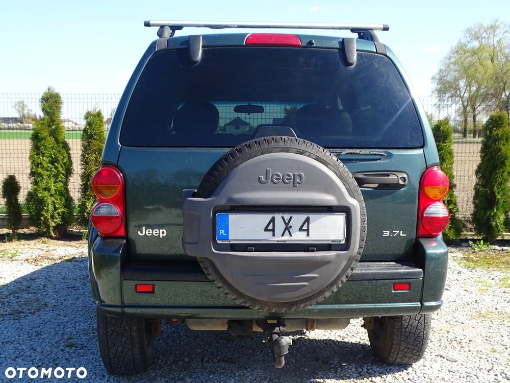 Jeep Liberty - 22