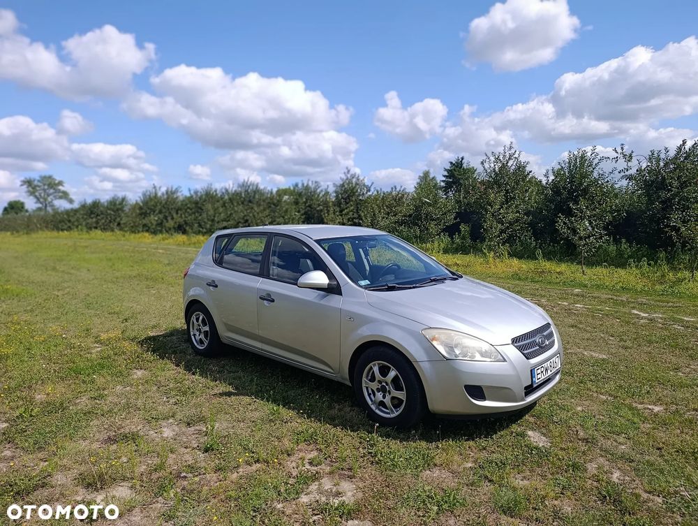 Kia Ceed 1.6 Comfort - 2
