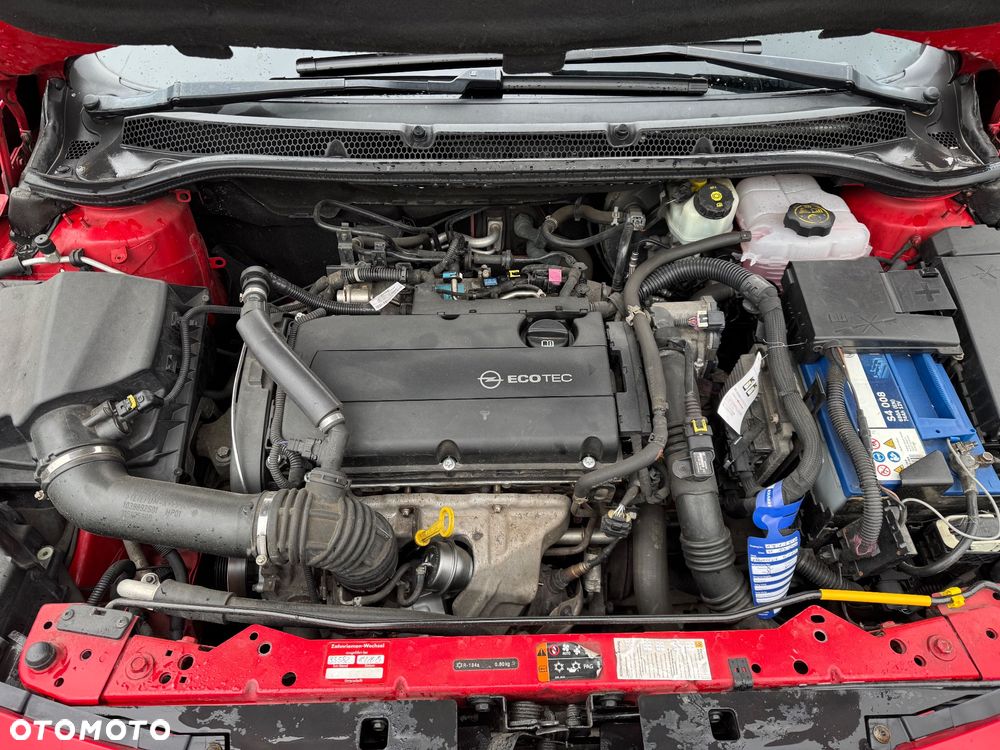 Opel Astra 1.6 Turbo Edition - 13