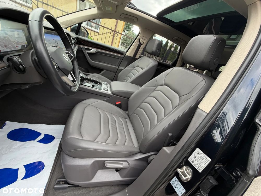 Volkswagen Touareg 3.0 V6 TFSI Plug-In Hybrid 4Mot Atmosphere - 10
