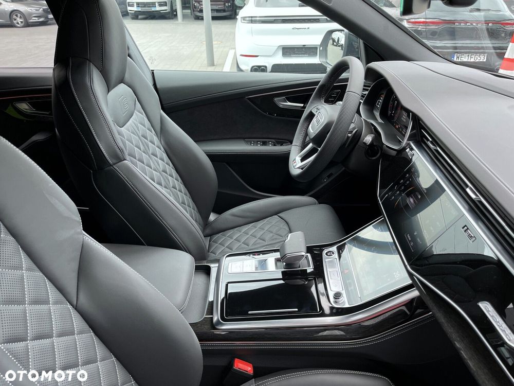 Audi Q8 - 19
