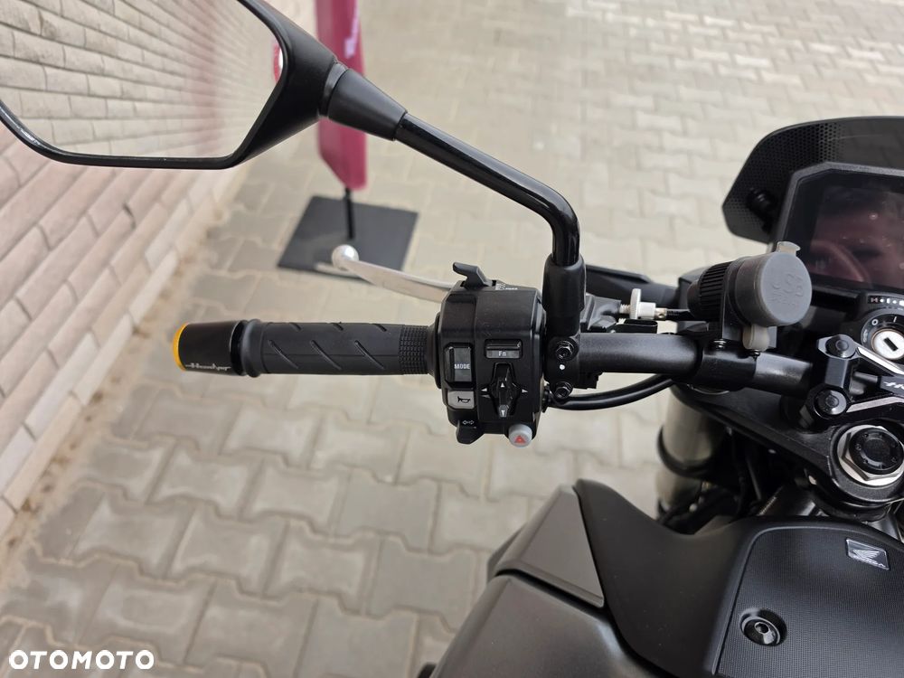 Honda Hornet - 15