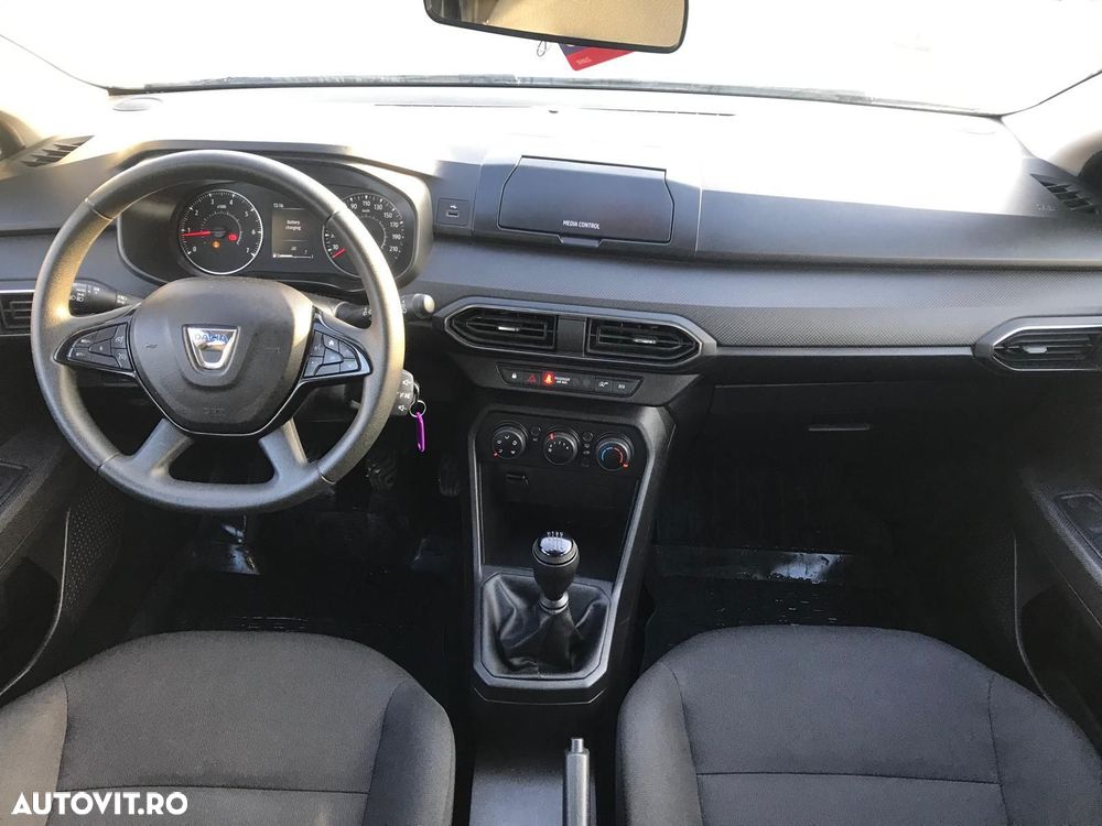 Dacia Sandero - 11