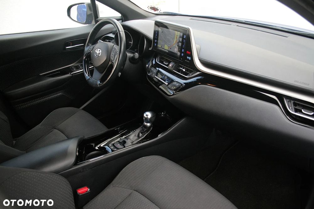 Toyota C-HR - 13