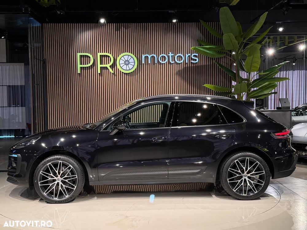 Porsche Macan T - 11