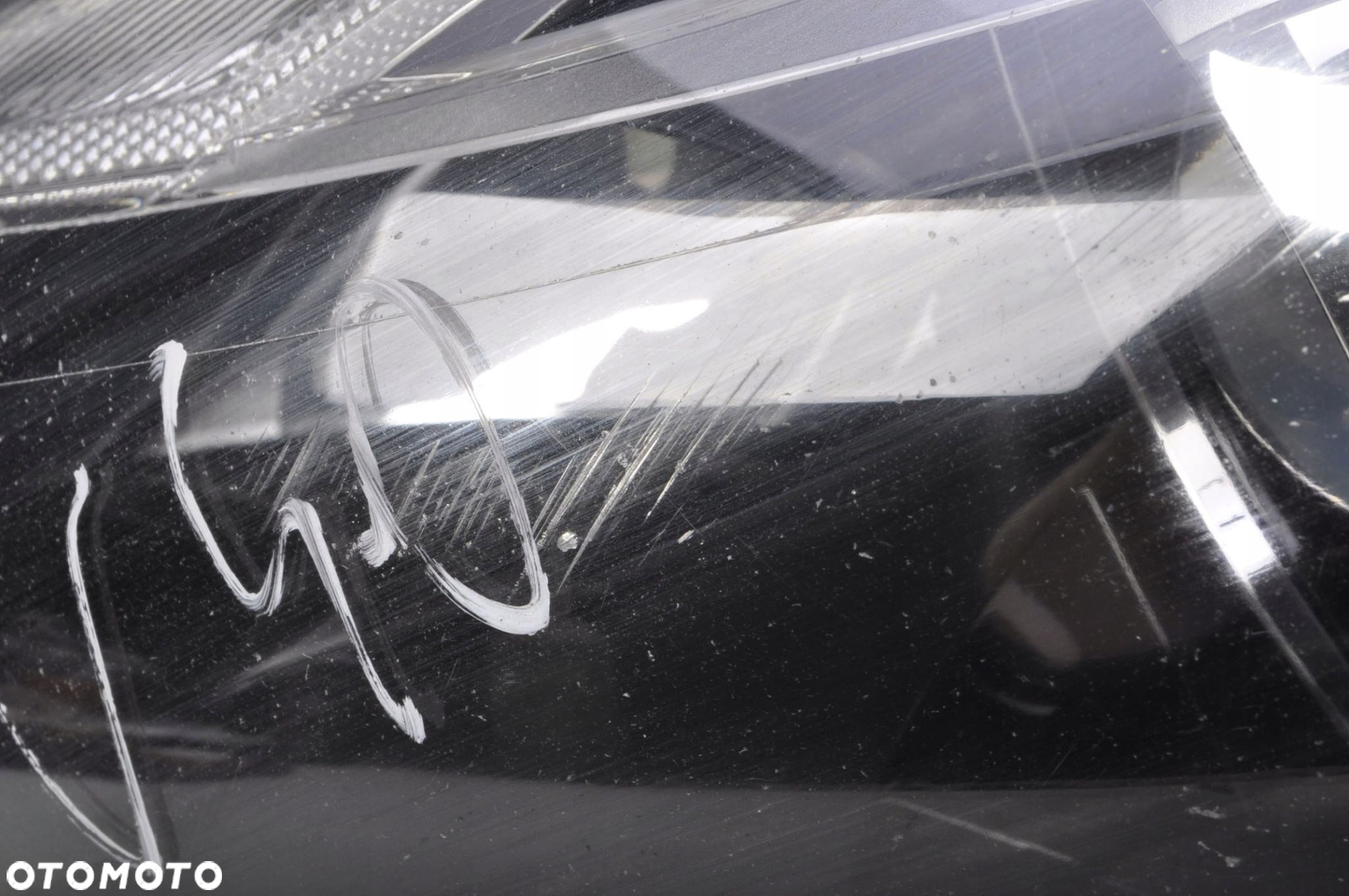 VOLVO V40 II LAMPA LEWA PRZEDNIA  XENON 31420009 ANGLIK - 4