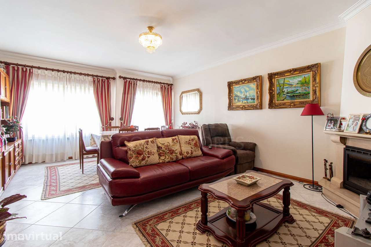 Apartamento T2 Av. de Fitares - Rinchoa - Rio de Mouro -Sintra - Grande imagem: 2/19
