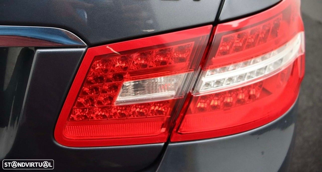Mercedes-Benz E 220 CDi Avantgarde BlueEfficiency Auto - 32