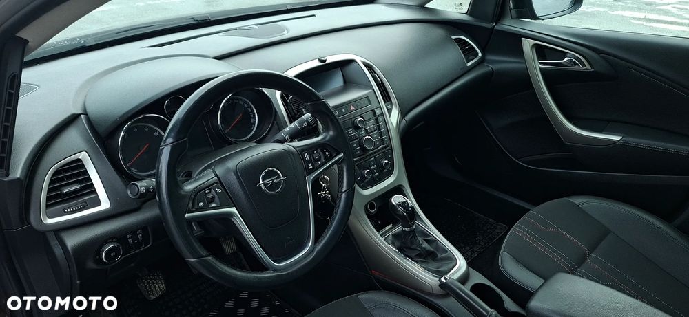 Opel Astra 1.4 T Edition 150 - 11