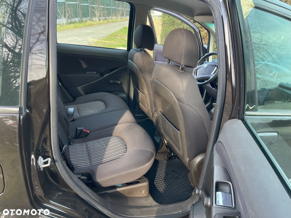 Lancia Musa 1.4 16V Gold - 13