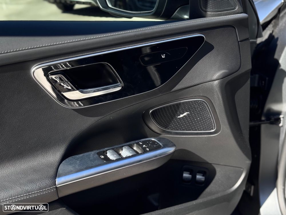 Mercedes-Benz C 300 e T 9G-TRONIC AMG Line - 22