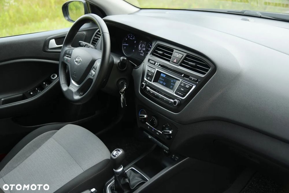 Hyundai i20 1.2 Passion - 22