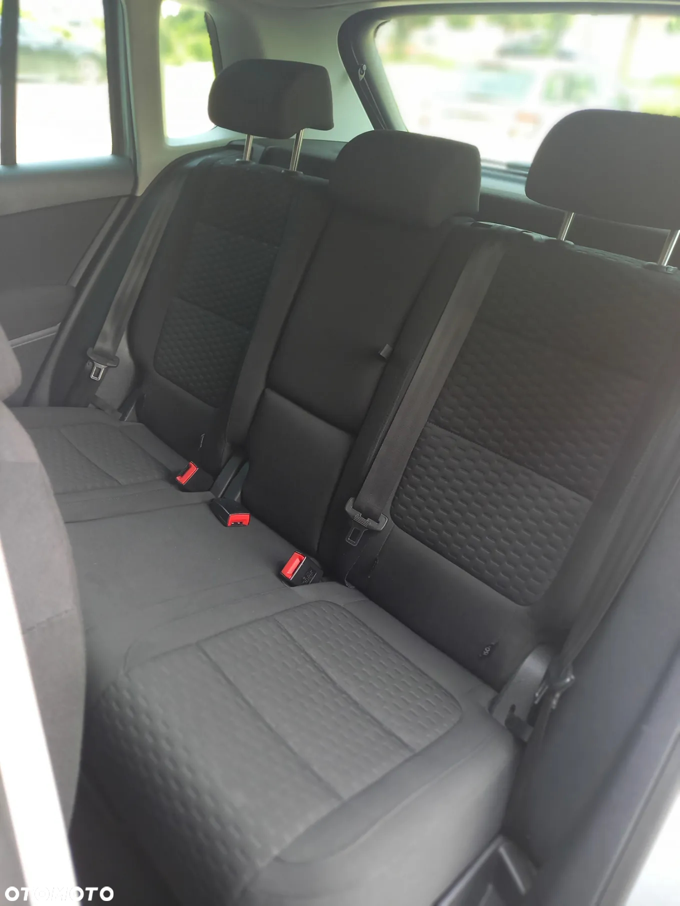 Volkswagen Tiguan - 12