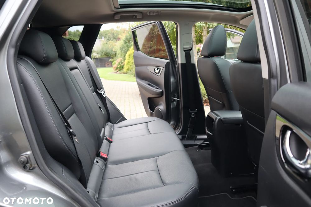 Nissan Qashqai 1.6 DCi Tekna EU6 - 13