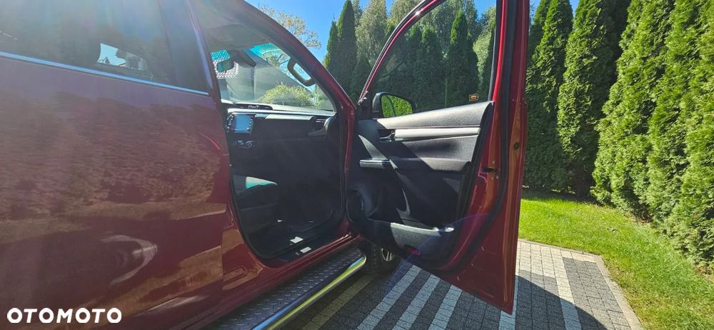 Toyota Hilux 2.8 D-4D Double Cab SR5+ 4x4 - 20