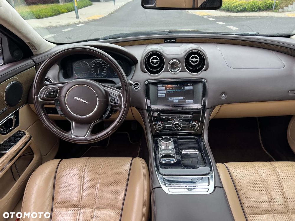 Jaguar XJ 3.0 T AWD Portfolio - 7