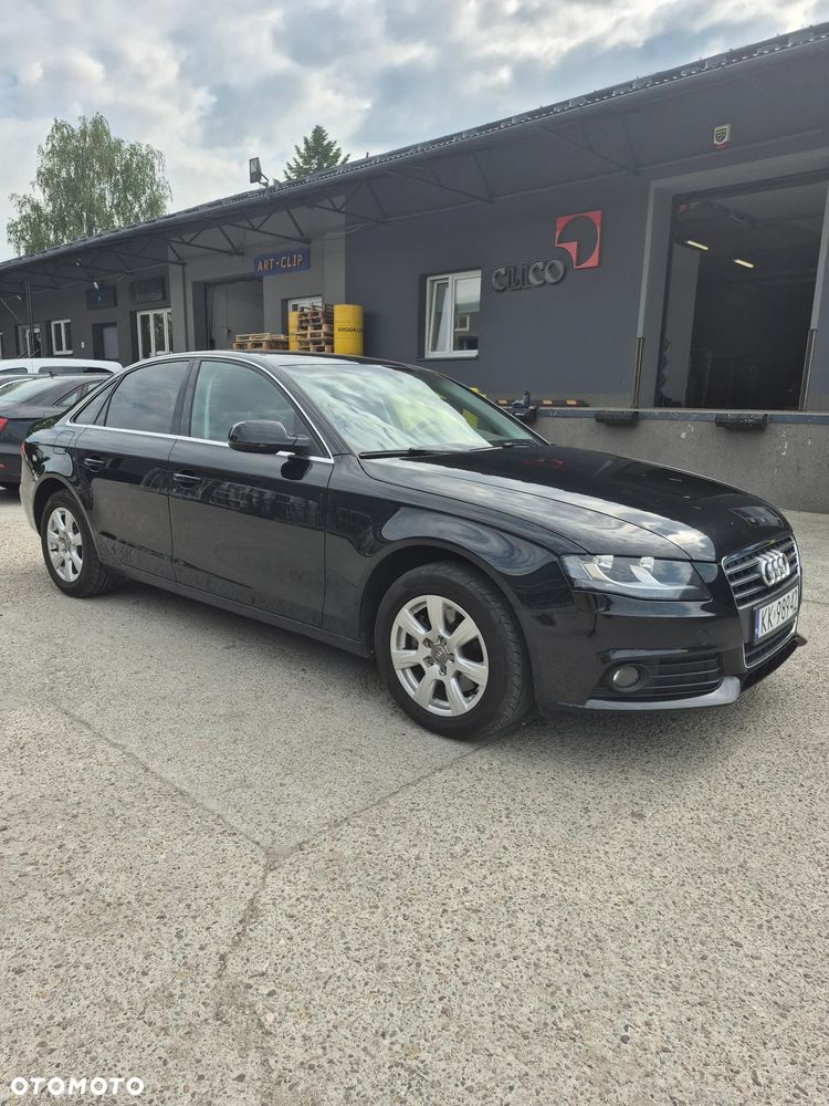 Audi A4 Limousine - 16