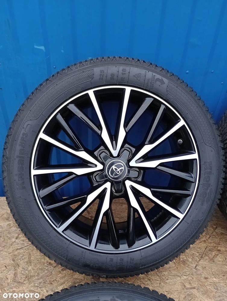 KOŁA ZIMOWE ALUMINIOWE TOYOTA C-HR 5x114 R18 7J ET50 TPMS 225/50 R18 99H KLEBER KRISALP HP3 - 4