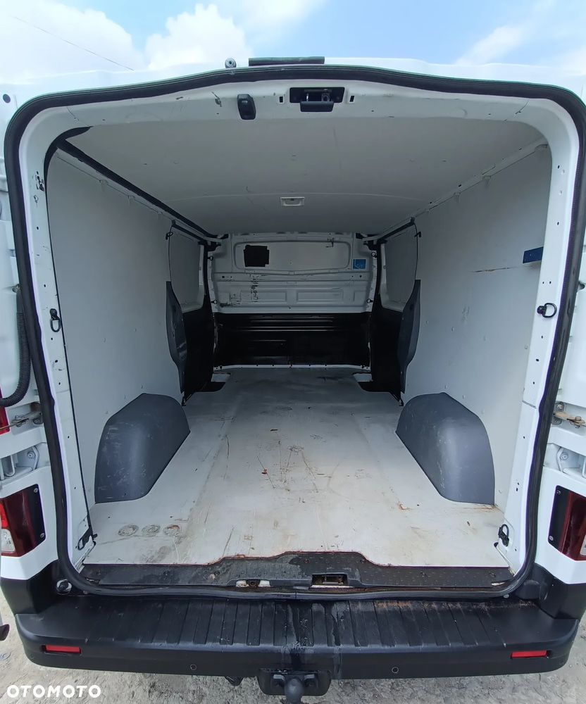 Renault Trafic L2H1 2.0 diesel 145kM 2019rok WEBASTO, CZUJNIKI PARKOWANIA, HAK, NIEWIELKI PRZEBIEG stan BDB, BEZWPADKOWY! - 9