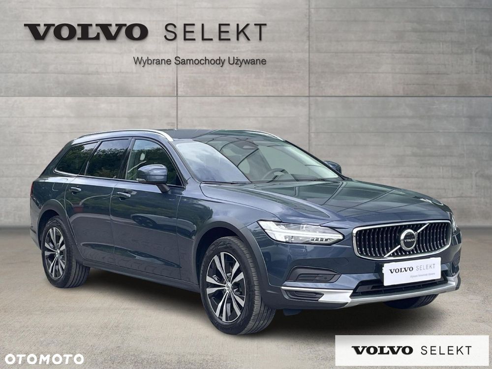 Volvo V90 Cross Country - 4