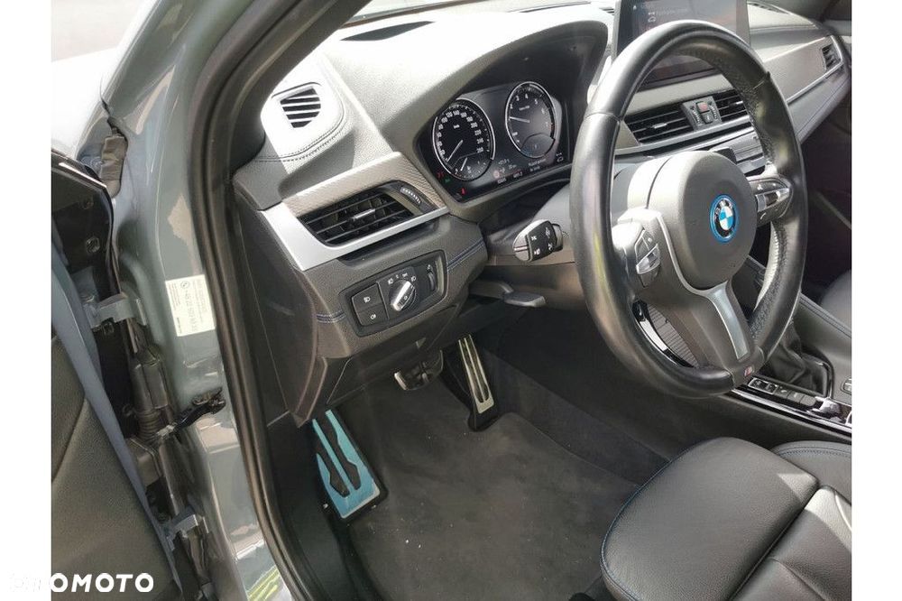 BMW X2 - 10