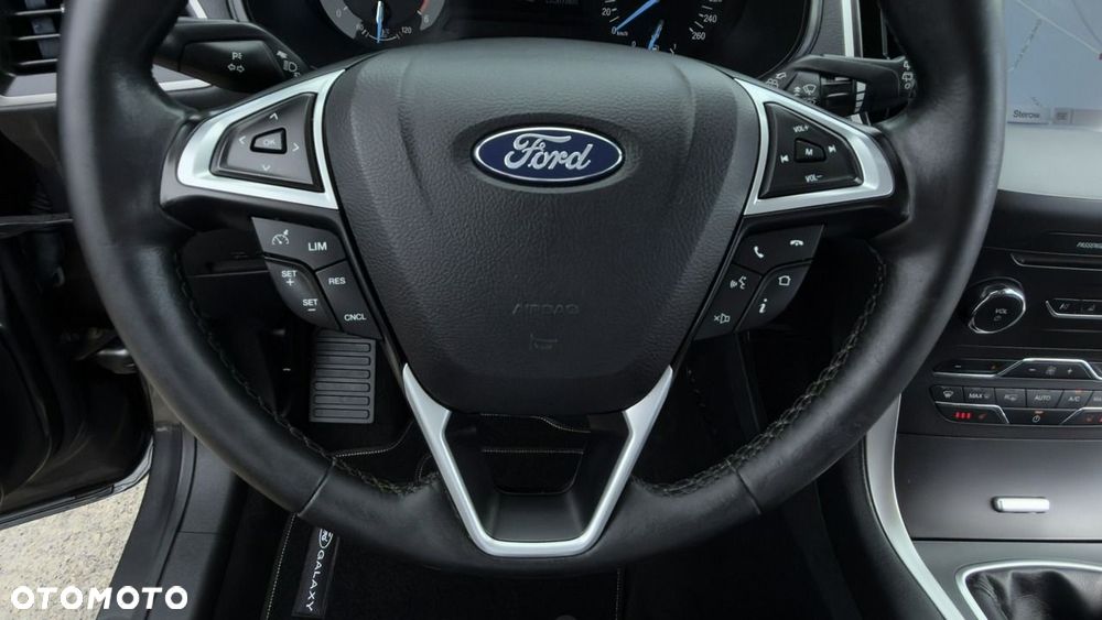 Ford Galaxy - 19
