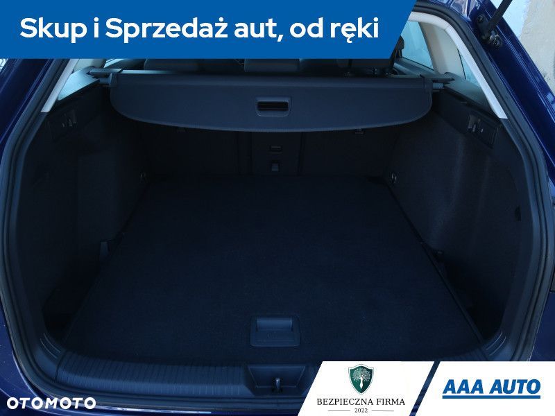 Volkswagen Golf - 14