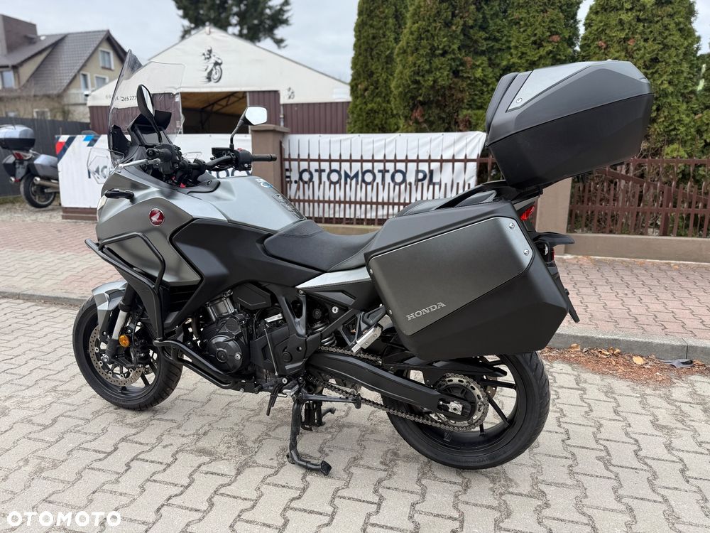 Honda NT - 12