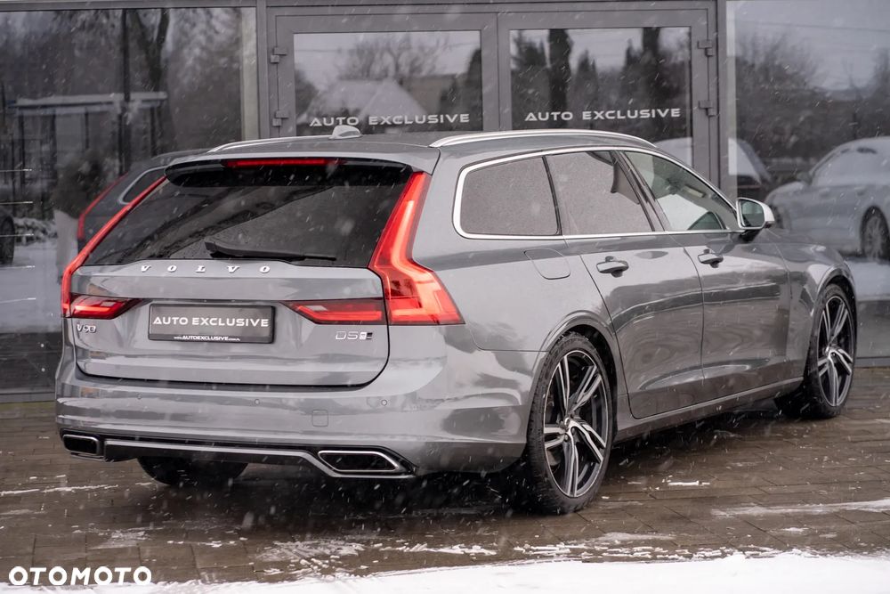 Volvo V90 D5 AWD R-Design - 27