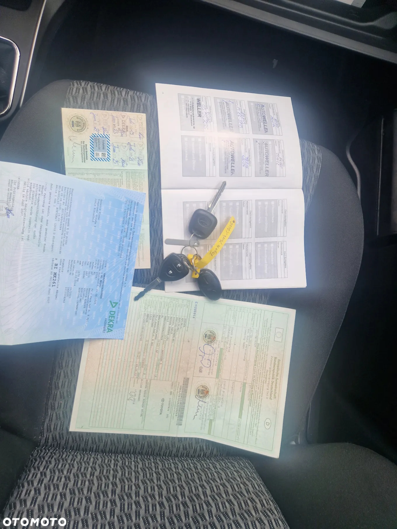 Toyota Yaris 1.33 Premium EU6 - 12