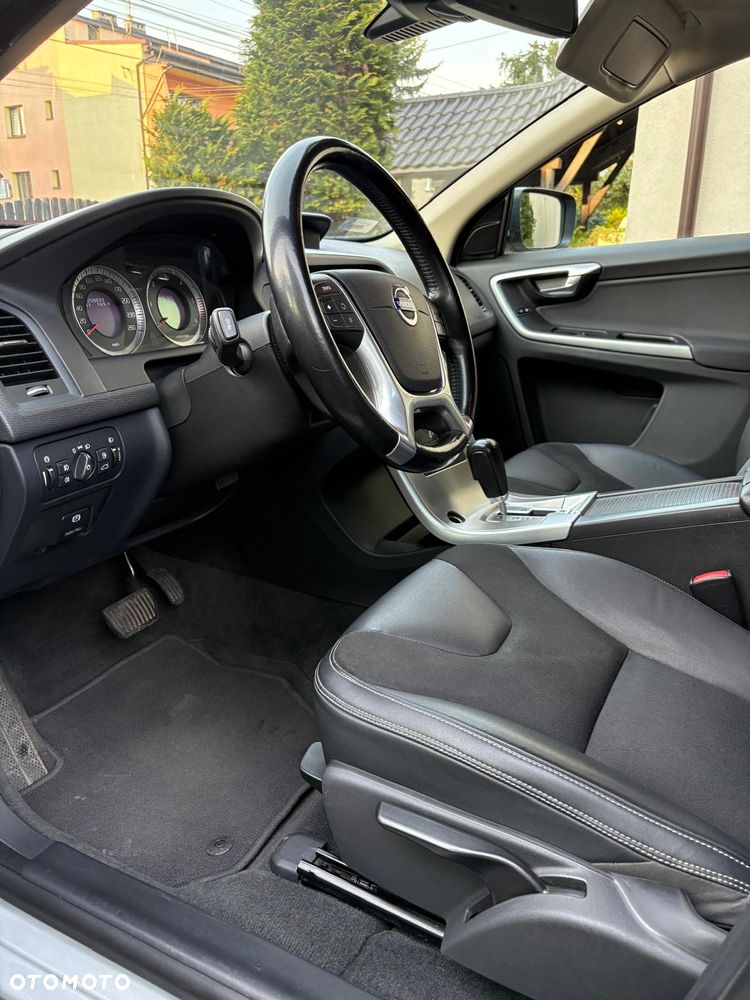 Volvo XC 60 - 6