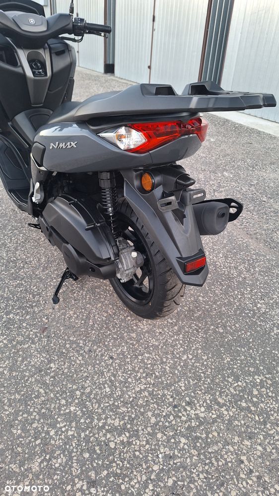 Yamaha NMAX - 9