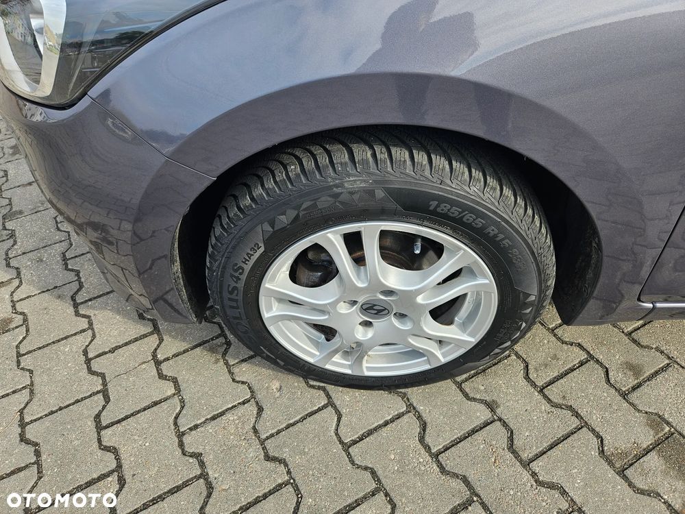 Hyundai i20 1.2 BlueDrive Comfort - 12