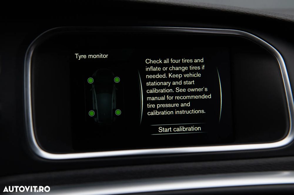 Volvo V40 D3 Geartronic Momentum - 23