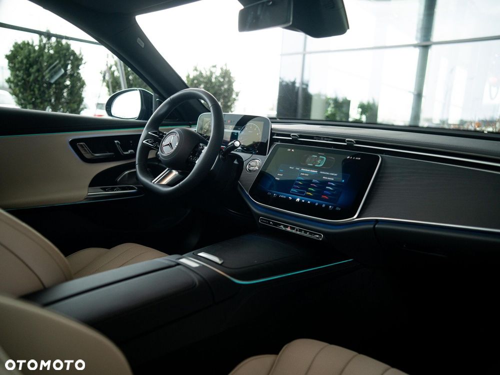 Mercedes-Benz Klasa E - 28