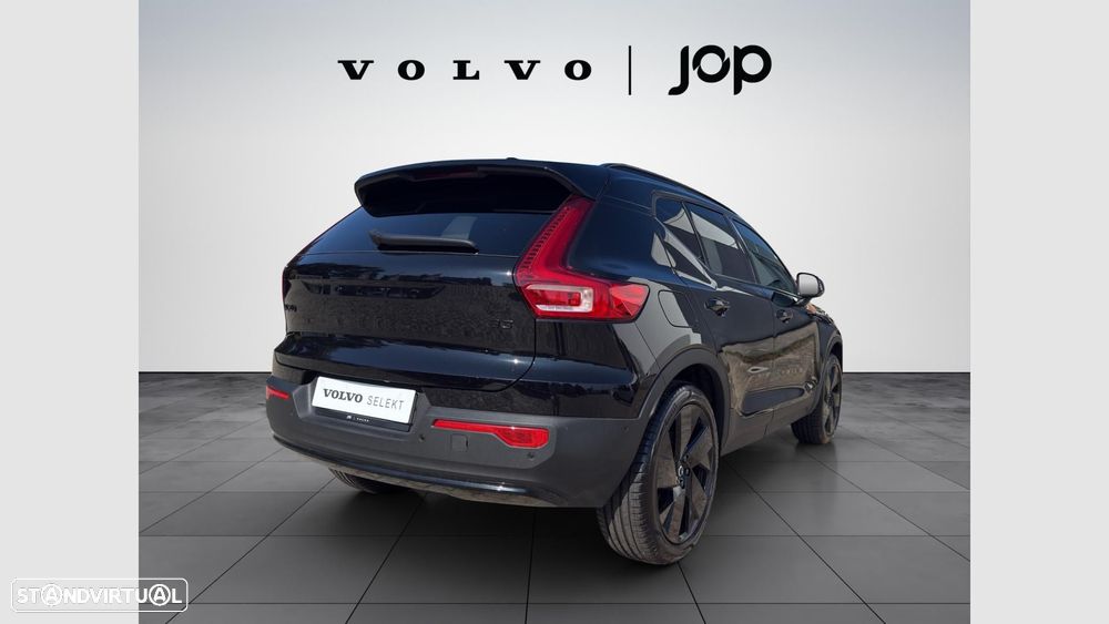 Volvo XC 40 2.0 B3 Black Edition - 7