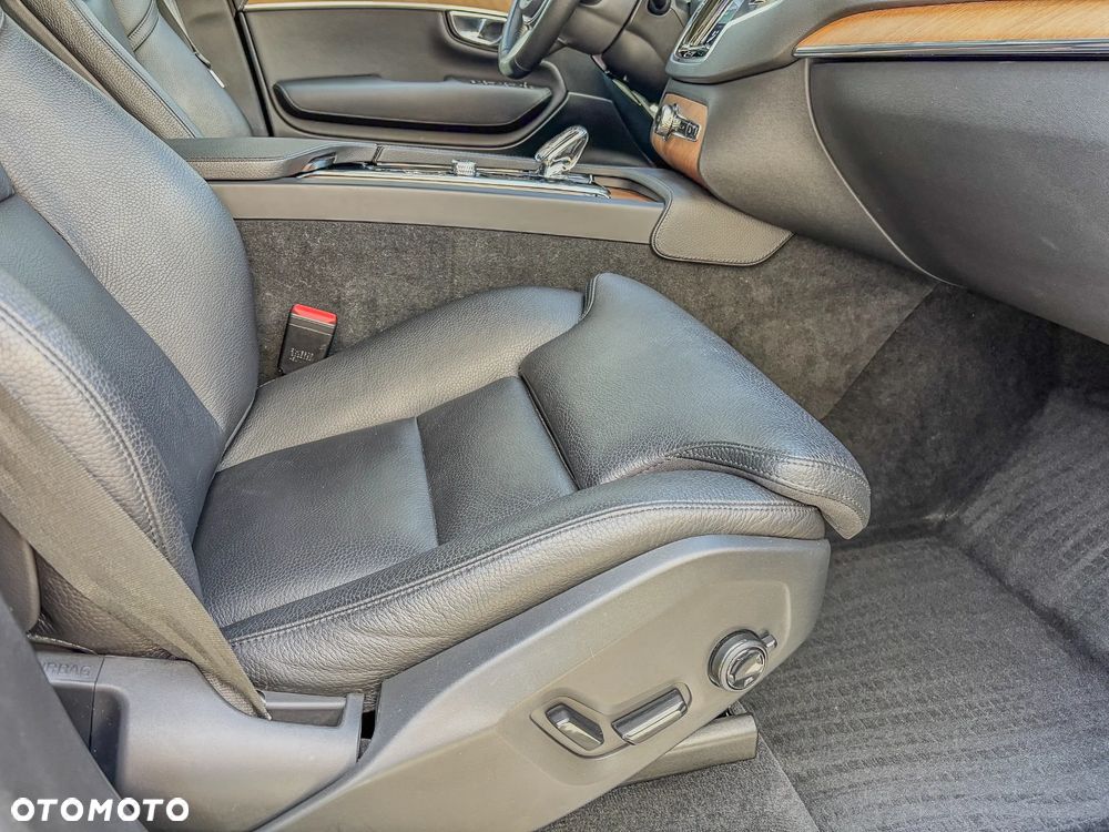 Volvo XC 90 B5 D AWD Inscription - 13