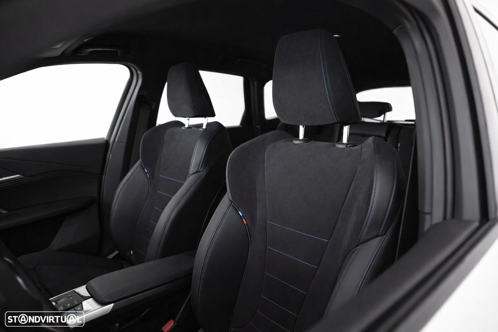 BMW iX1 xDrive30 Pack Desportivo M - 16