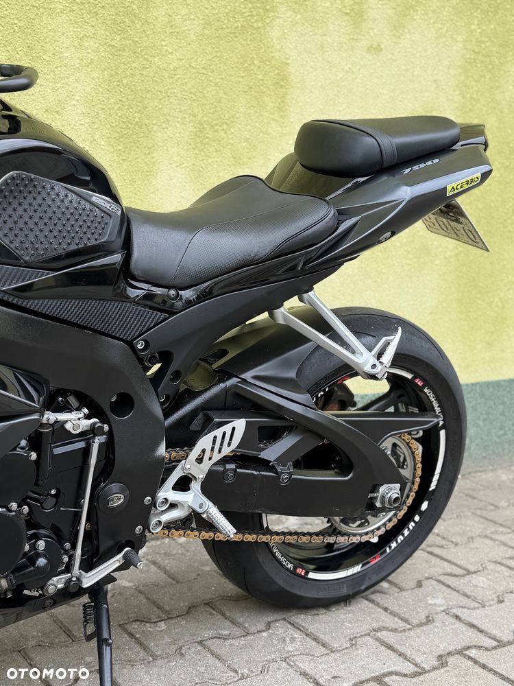 Suzuki GSX-R - 32