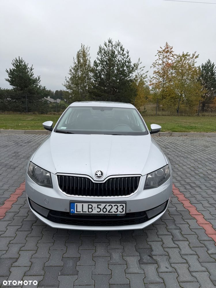Skoda Octavia 2015 photo 2
