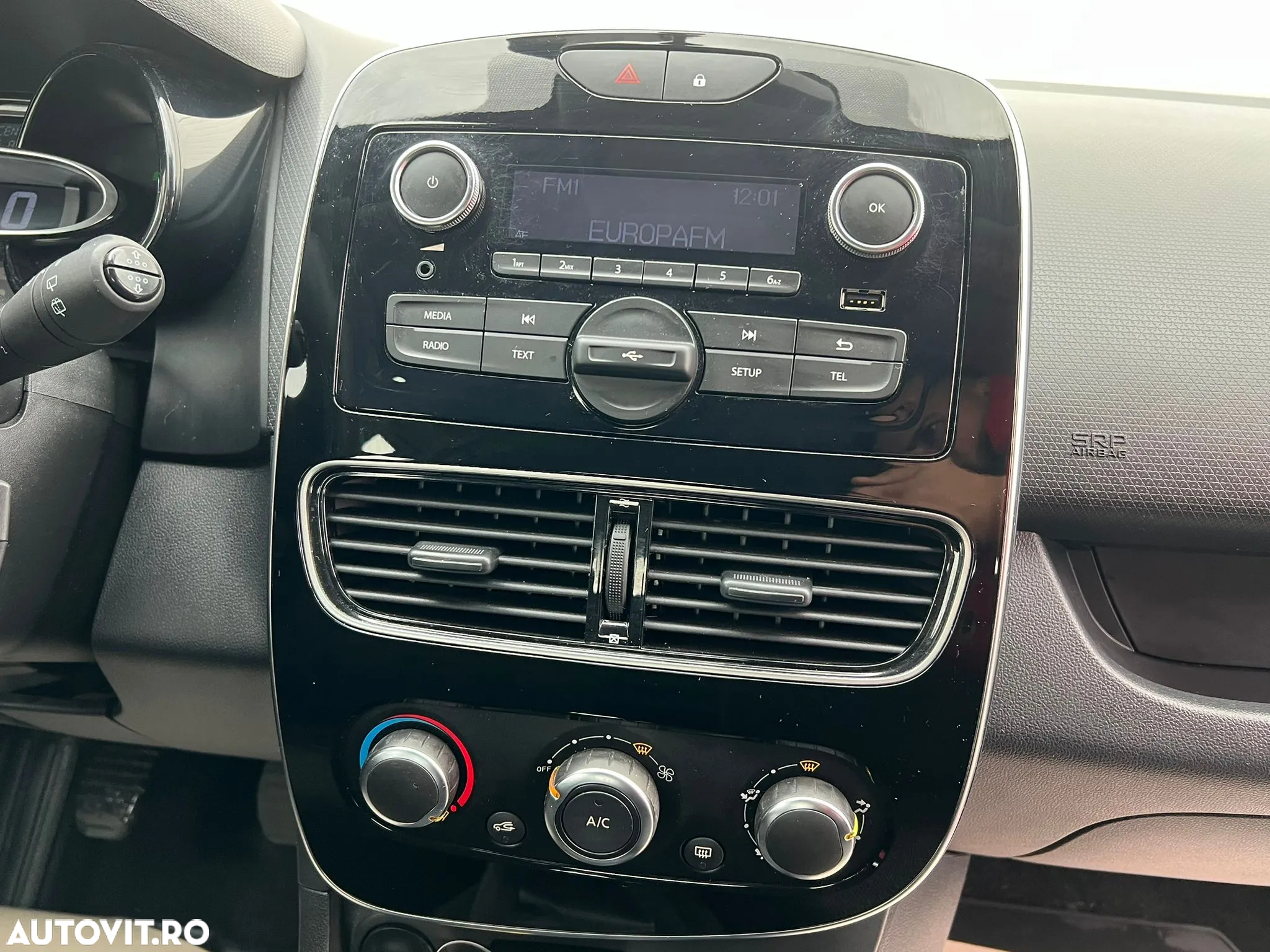 Renault Clio Estate TCe Life Evo - 16