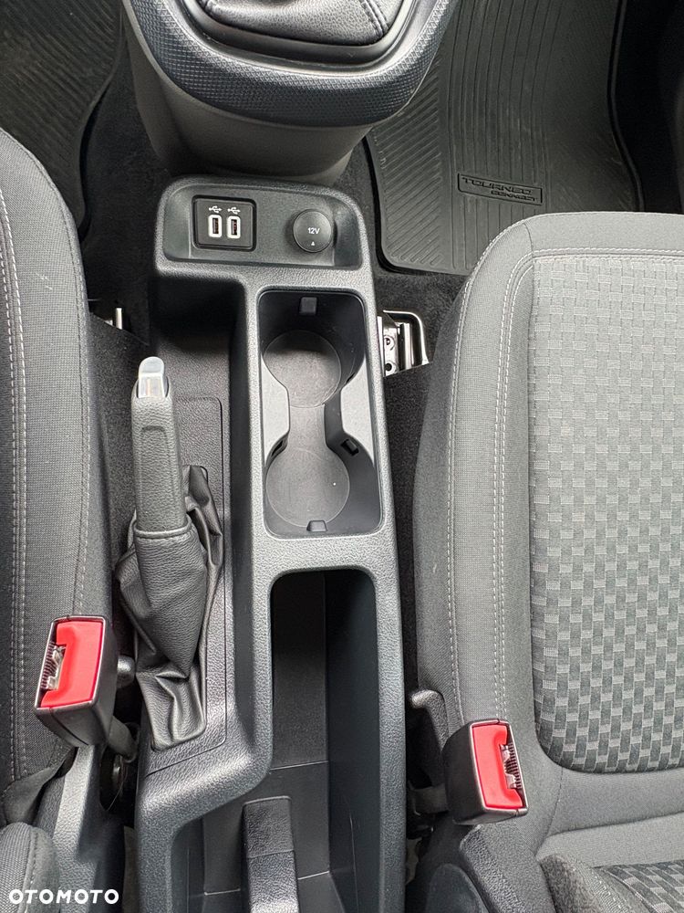Ford Transit Connect - 14
