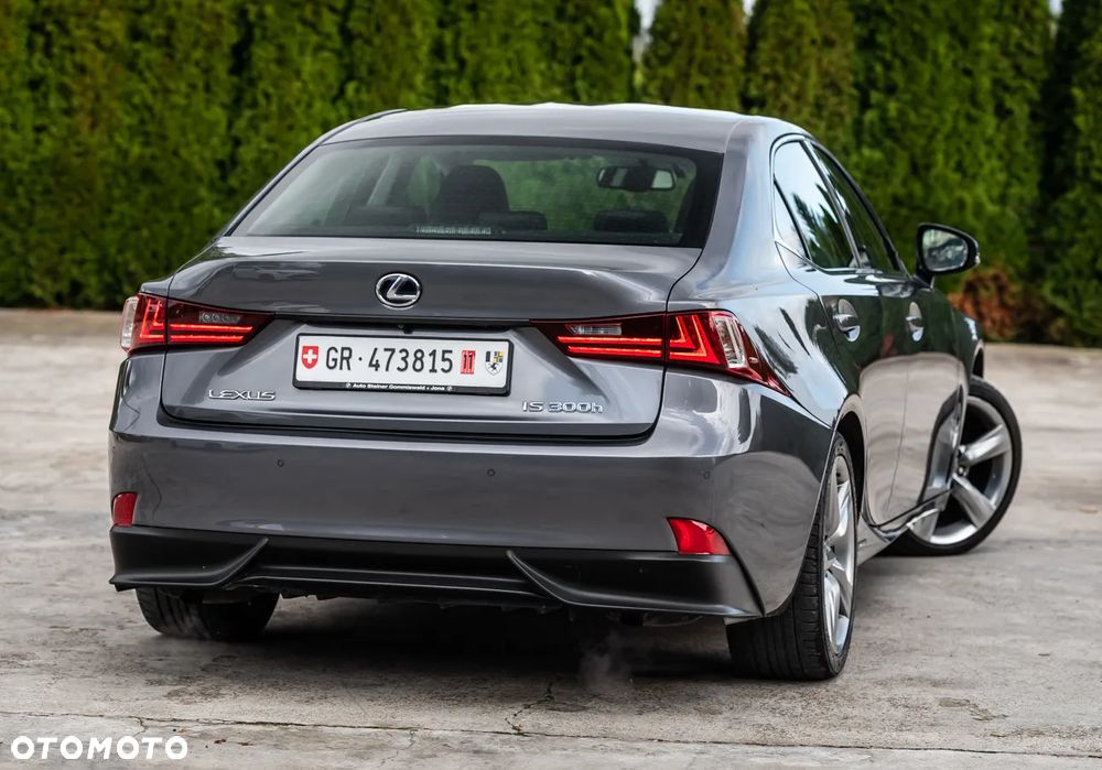 Lexus IS 300h Prestige EU6 - 8